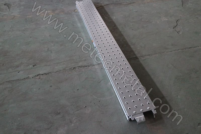 Aluma type scaffolding plank