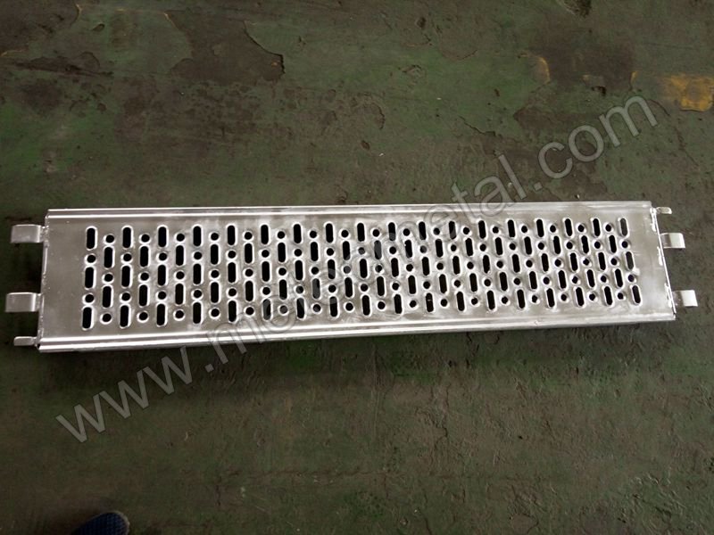 320 Steel plank for scaffolding